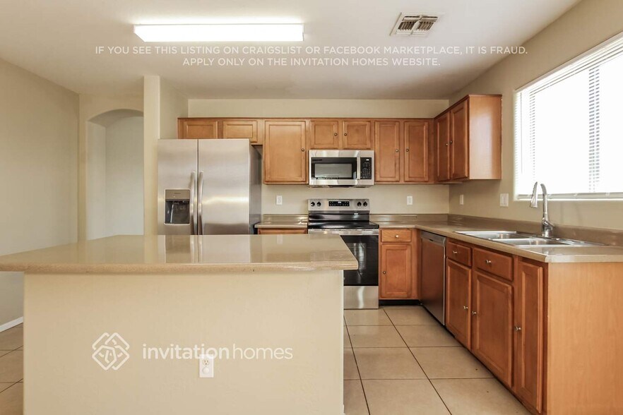 Building Photo - 8812 W Hammond Ln