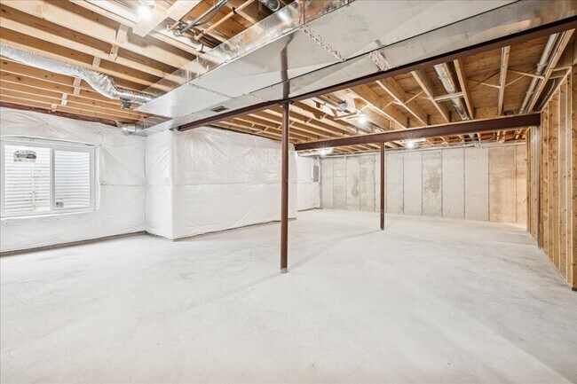 Building Photo - 935 Partridge Cir