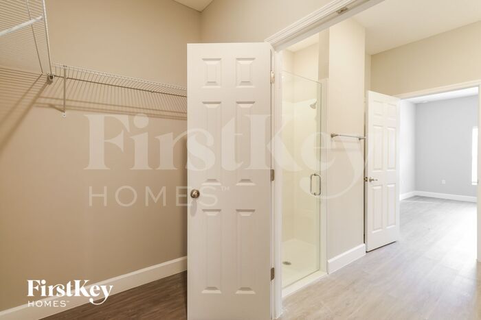 Building Photo - 437 Larino Rd SW