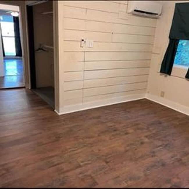 Building Photo - Hughes Springs 2 Bedroom Home