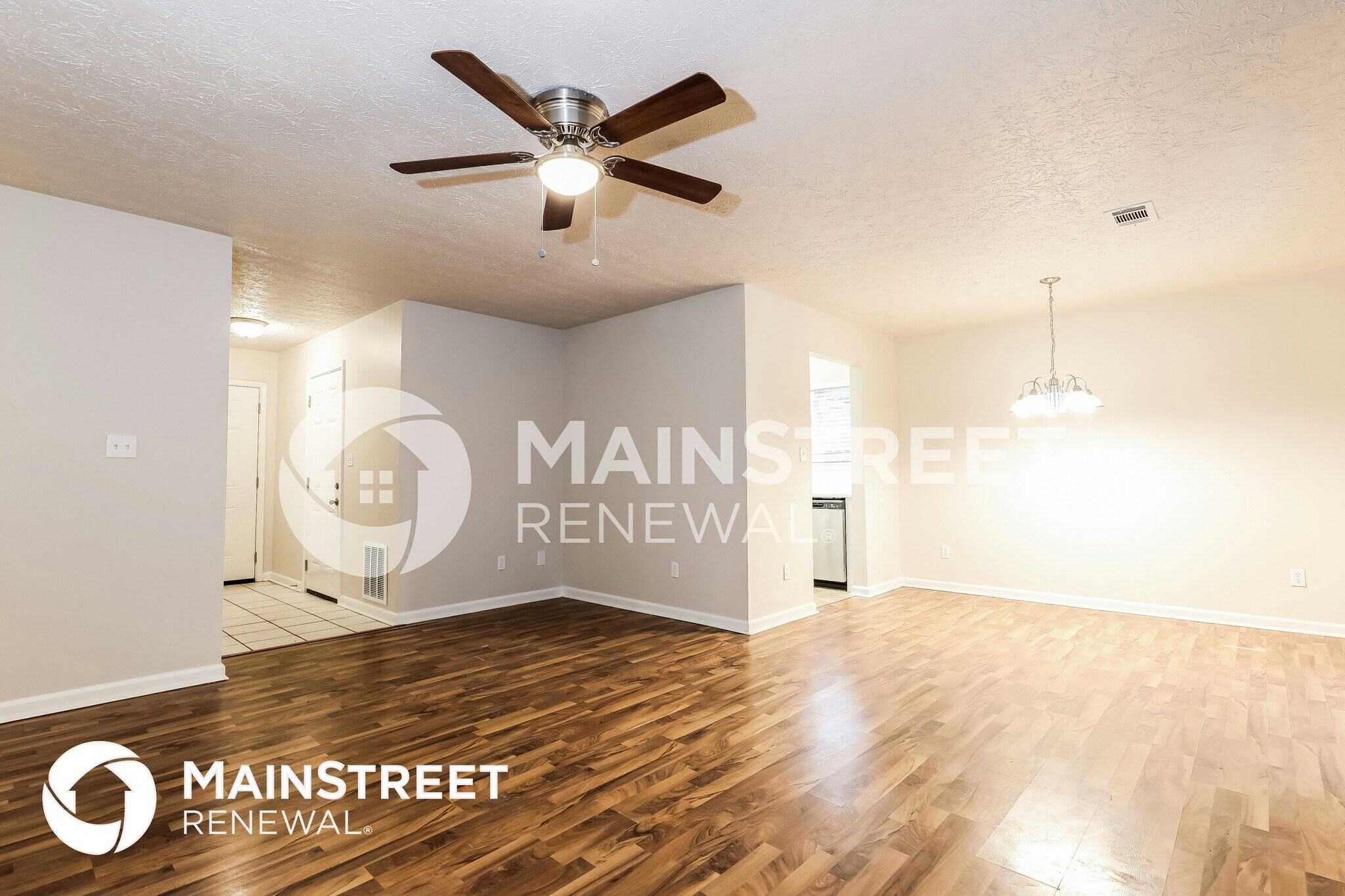 Building Photo - 9395 Forest Knoll Dr