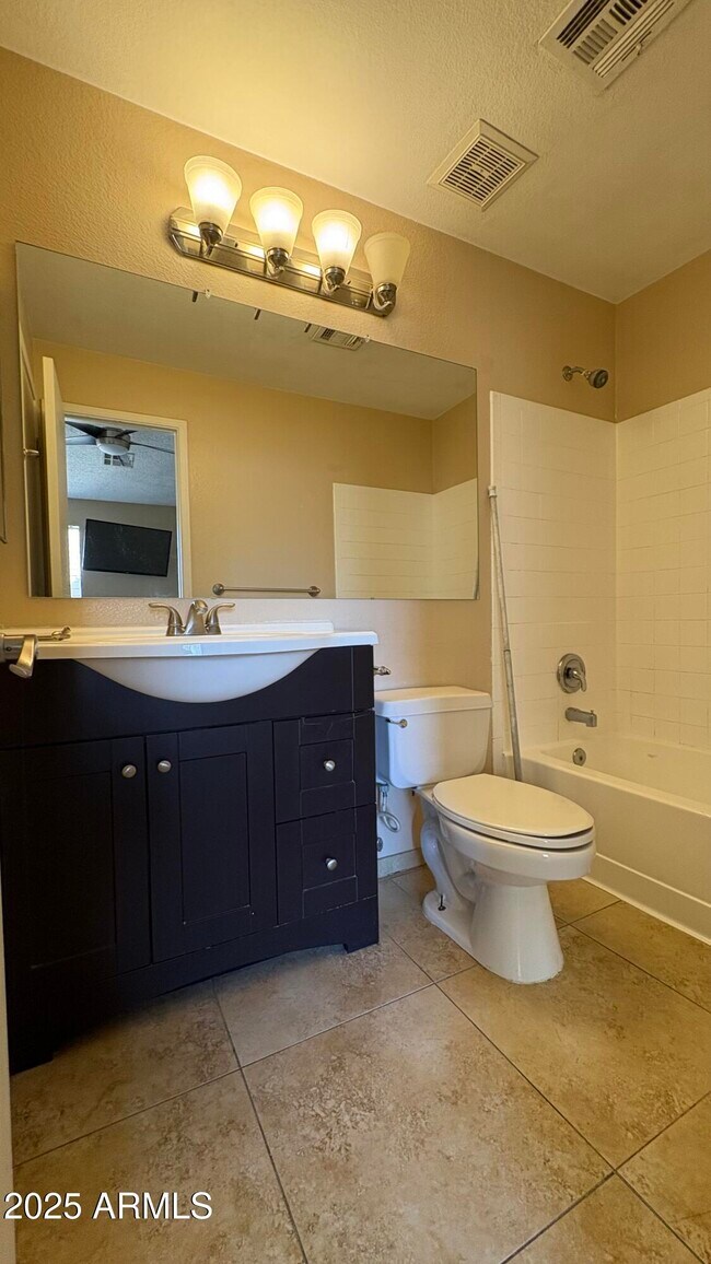 Building Photo - 18626 N 33rd Dr