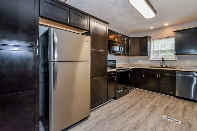 Building Photo - Spacious 4-Bedroom Single-Level Home in Warrenville, SC