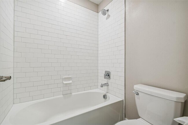 Building Photo - 9754 Little Bluestem Dr