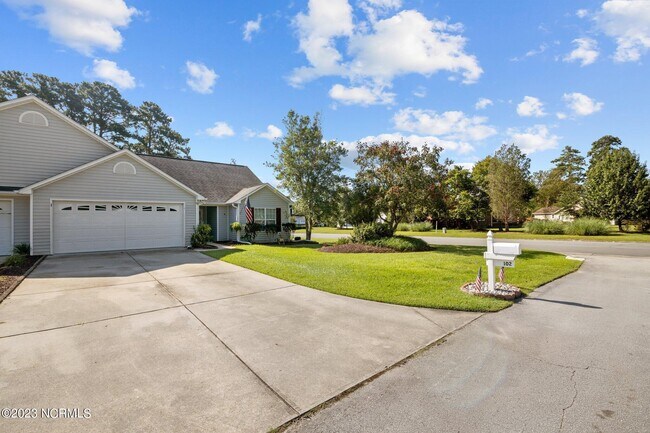 Building Photo - 102 Tiger Woods Pl