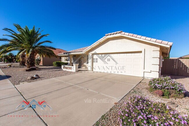 Building Photo - 10864 E Lindner Ave