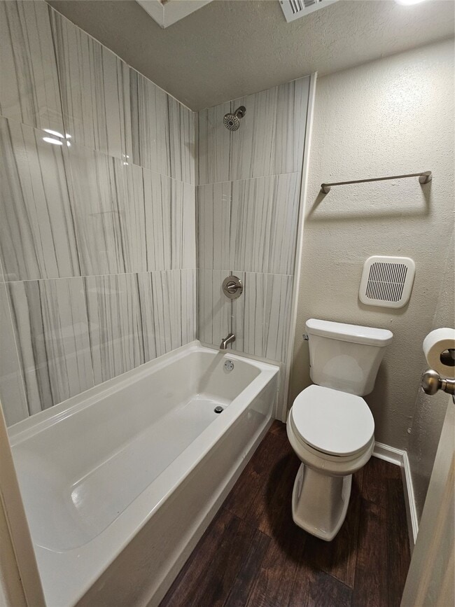 Building Photo - 15534 Zabolio Dr