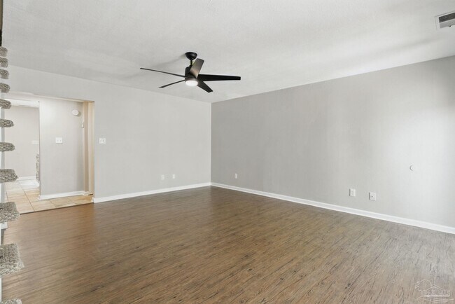 Building Photo - 4741 Huron Dr
