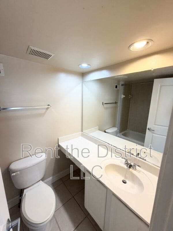 Building Photo - 61 14th St NE