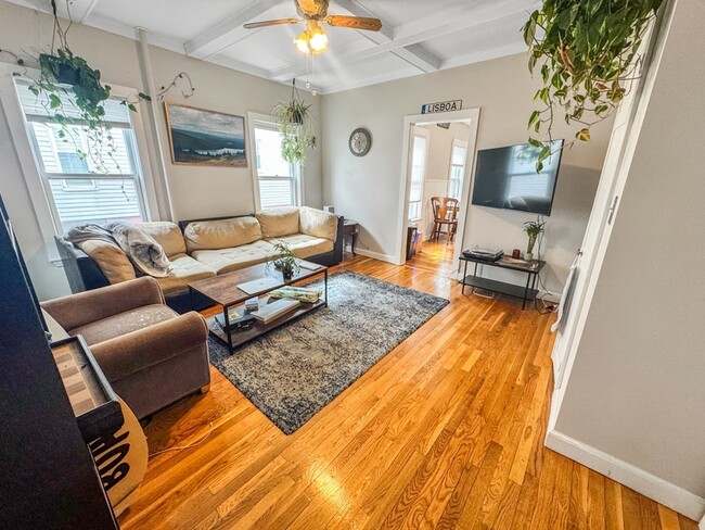Primary Photo - 55 Hall Ave