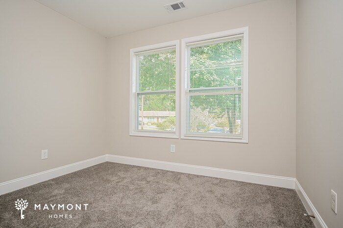 Building Photo - 963 Ivy Ln NW