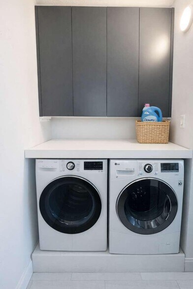 Building Photo - 1251 NE 211th Ter