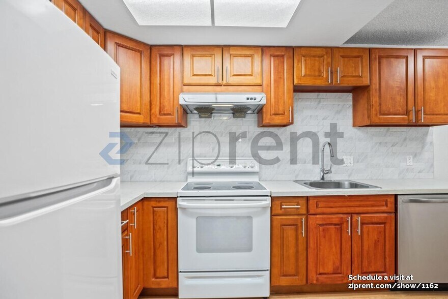 Building Photo - 1079 Tekman Dr