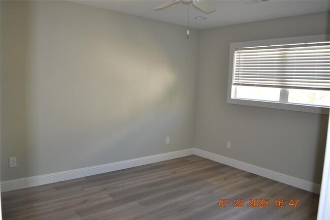 Building Photo - 14923 Perthshire Rd