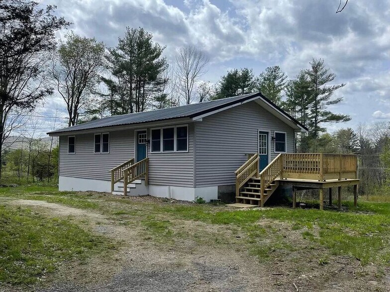Primary Photo - 127 Holbrook Ave