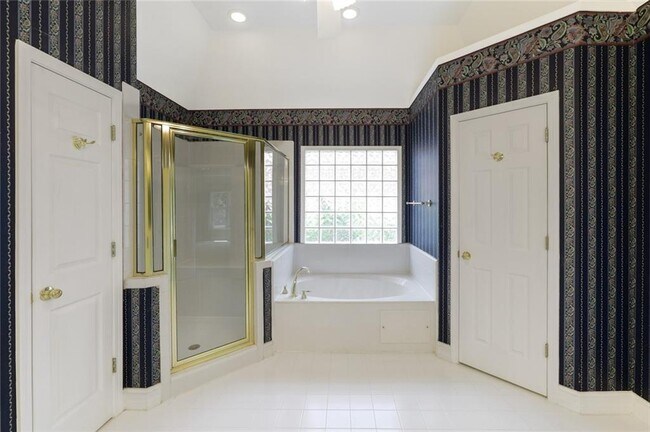 Building Photo - 1167 Druid Walk