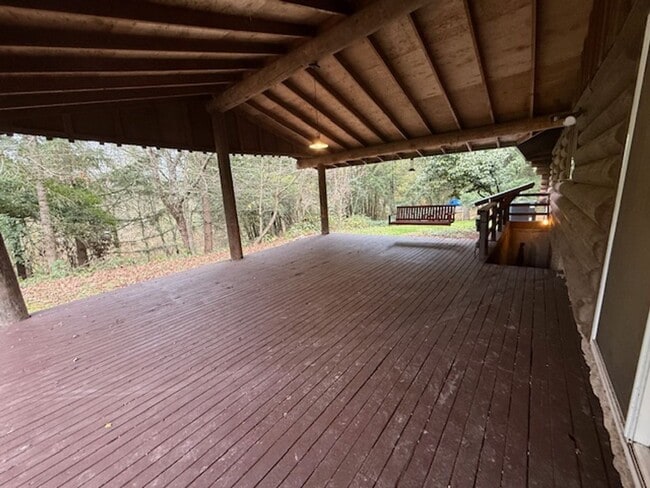 Building Photo - Country Living 3 Bedroom 2 Bath Newberg OR 97132