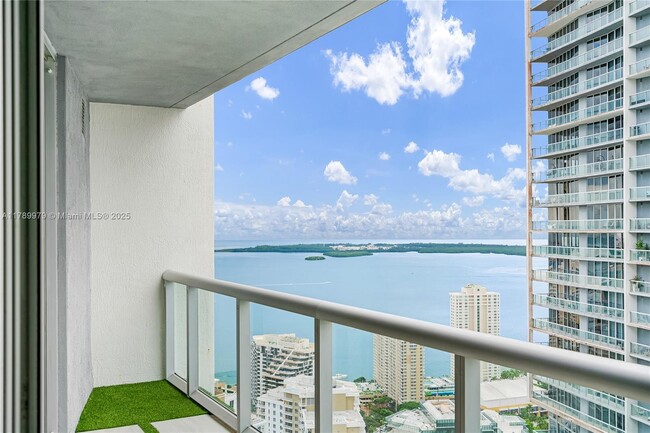 Primary Photo - 475 Brickell Ave