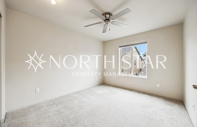 Building Photo - Vaulted Ceilings, Modern Finishes & Easy Living