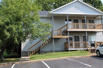Building Photo - 103 Sweet Gum