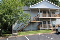 Building Photo - 103 Sweet Gum