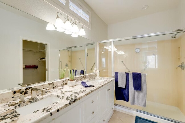 Building Photo - 16431 W Boulder Vista Dr