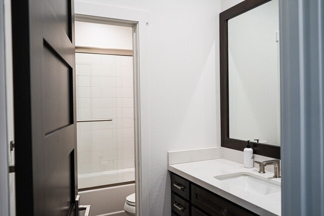 Building Photo - Live Comfortably at CreekHouse – Available...