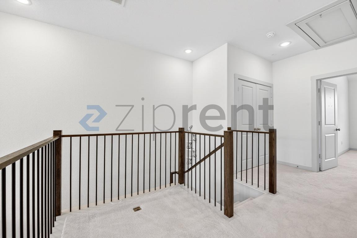 Building Photo - 3909 Sukay Dr