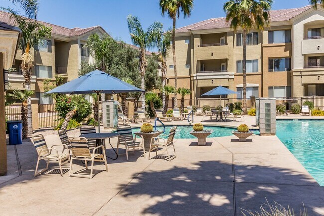 Building Photo - Condo in Union Hills