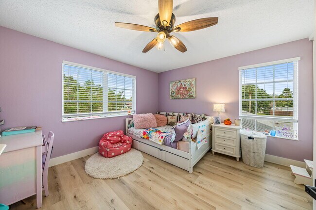 Building Photo - 864 Whippoorwill Row
