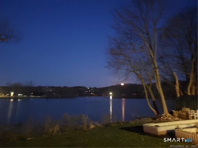 Building Photo - 887 Hanover Rd