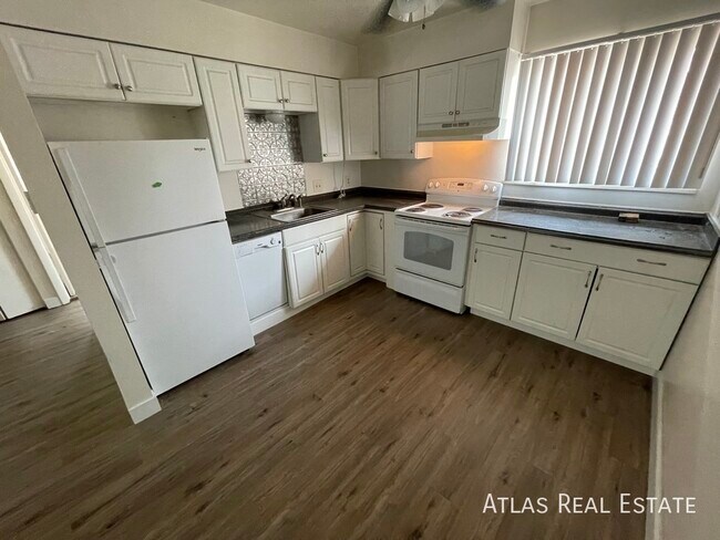 Building Photo - 1809 Eagle View Dr