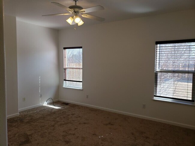 Building Photo - North Valley/Stead Three Bedroom Home 