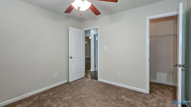 Building Photo - 111 Artesian Ln NW