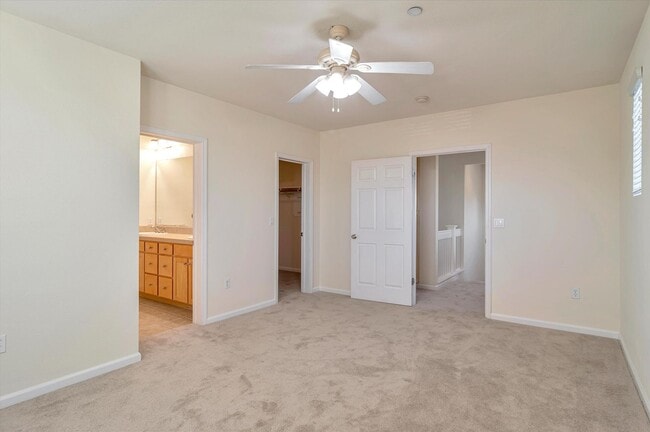 Building Photo - 581 Bridgeport Terrace