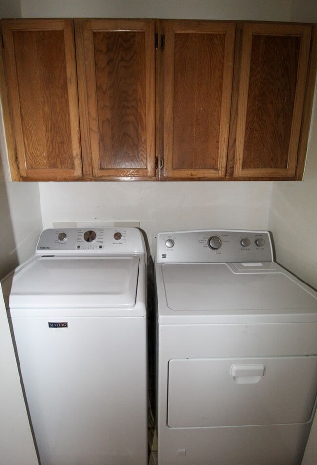 Building Photo - 3205 Fierro Dr