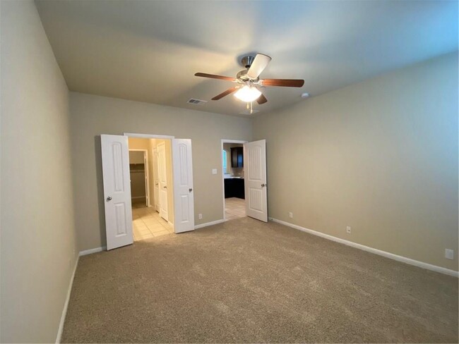 Building Photo - 1014 Lost Pines Ln