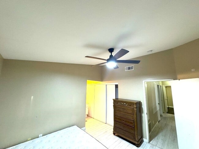 Building Photo - Beautiful Single Story House - OVERSIZED lot in the sought after Vail Ranch Community right in th...