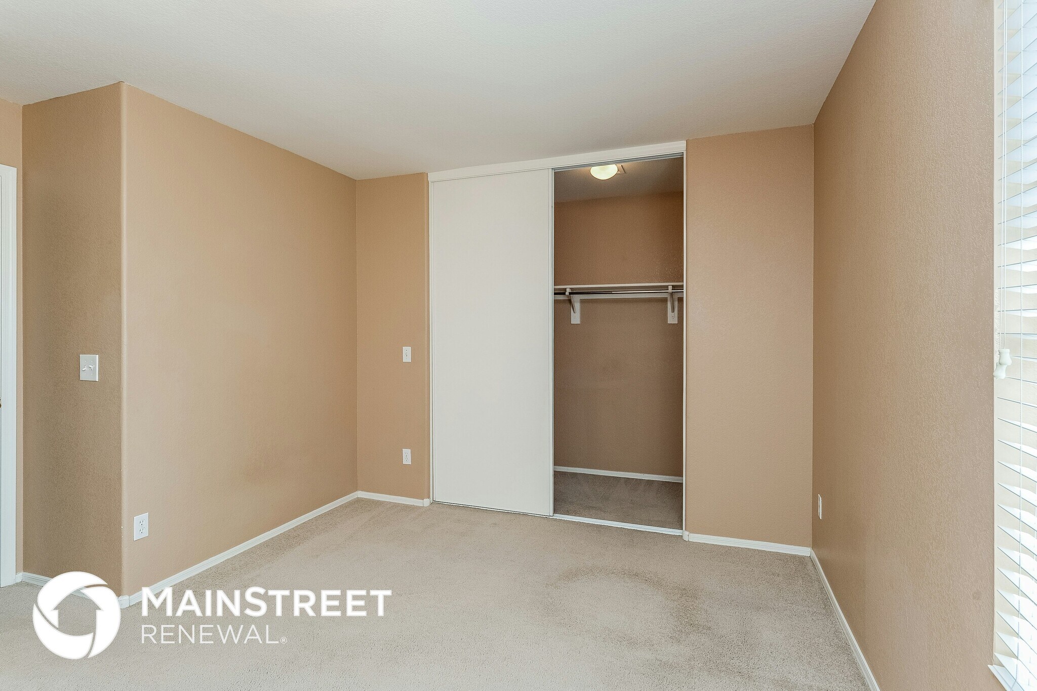 Building Photo - 4426 Greenleaf Dr