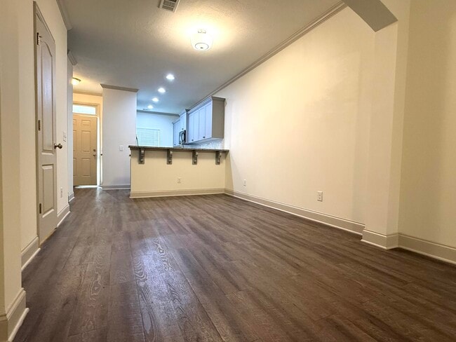 Building Photo - 727 Buddy Ct