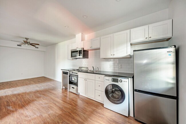 Building Photo - Park Avenue 108