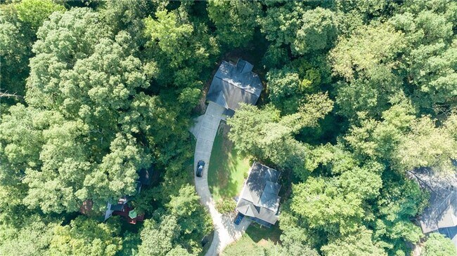 Building Photo - 5181 Heather Rd SE