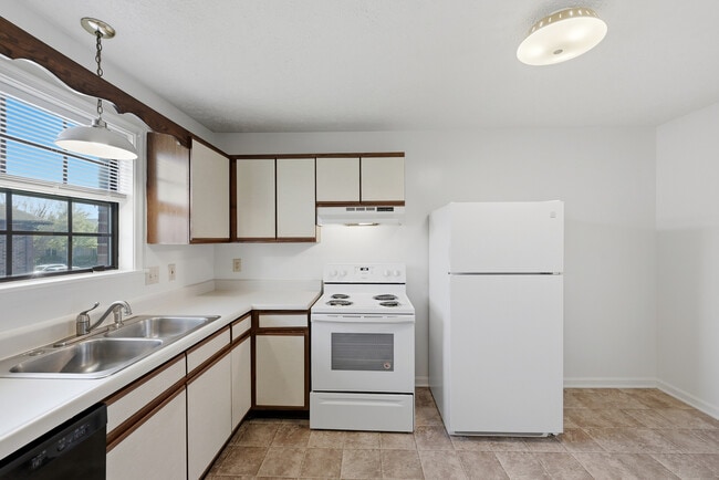 Kitchen_4 - SHAWNEE TERRACE