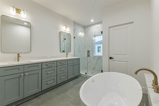 Building Photo - 7709 Earl Rudder Wy