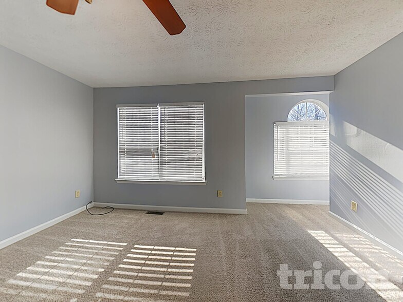 Building Photo - 7068 Grinder Ct