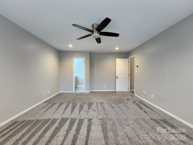 Building Photo - 7232 Sheffingdell Dr