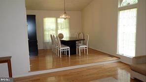 Building Photo - 1015 Farm Haven Dr