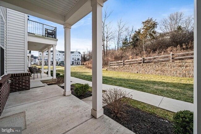 Building Photo - 983 Skylar Ct.