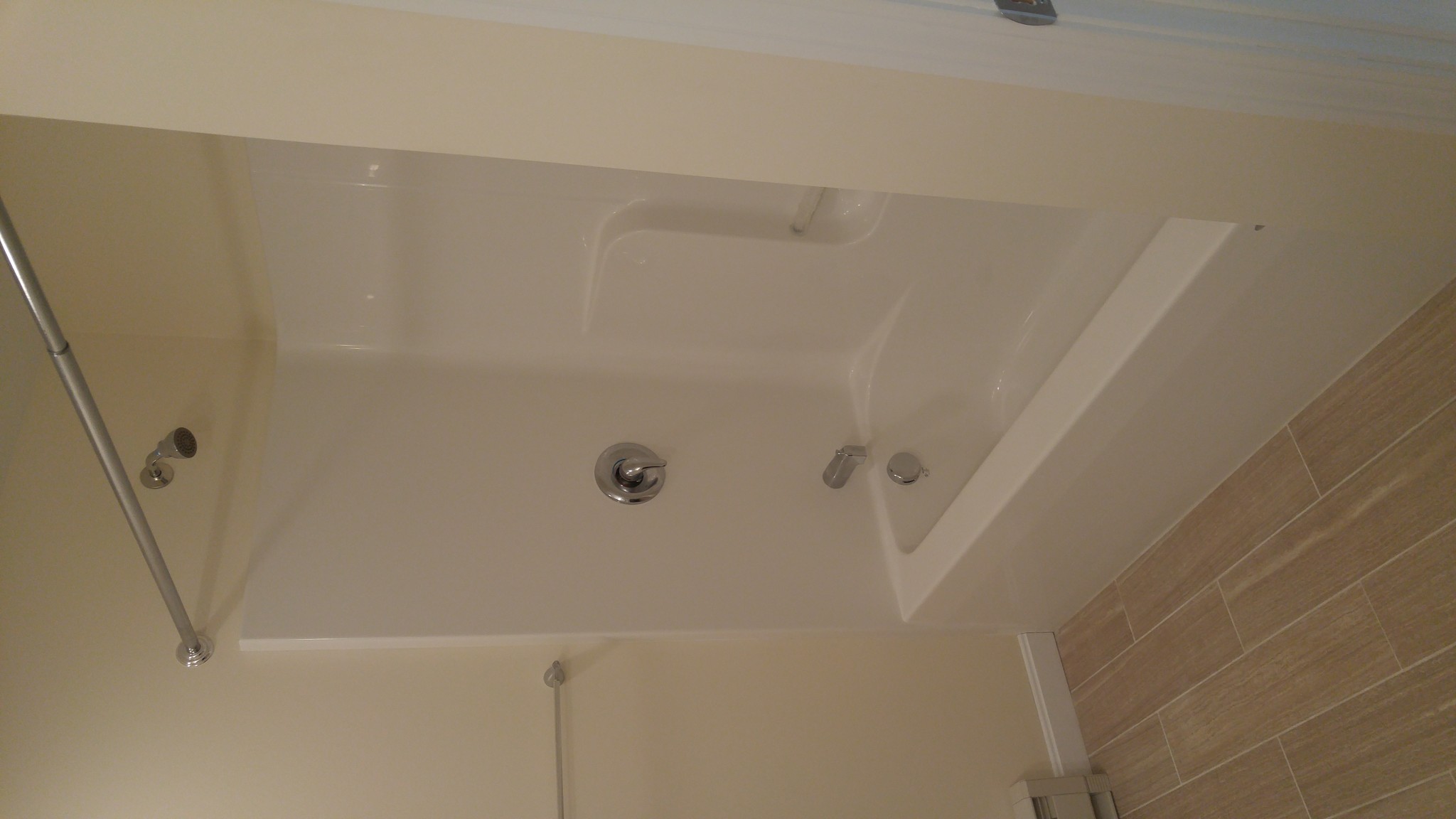 Tub/Shower Combo - 28 Old Pine Hill Rd