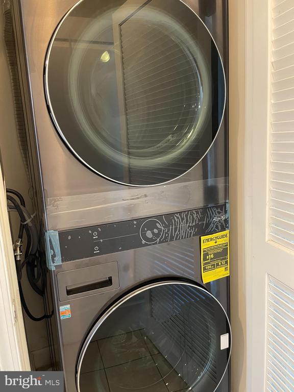 Building Photo - 2451 Midtown Ave